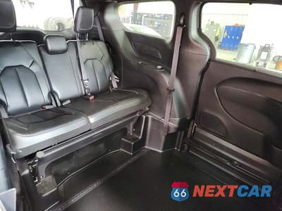 Zdjęcie 11 z 12 samochodu: 2023 CHRYSLER PACIFICA TOURING L VIN:2C4RC1BG3PR537962 - miniatura