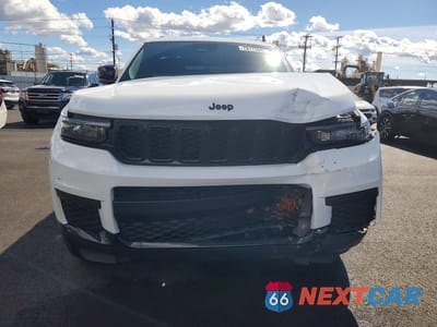 Piąte zdjęcie samochodu w środku: 2025 JEEP GRAND CHEROKEE L LAREDO VIN:1C4RJJAG6S8715262 - miniatura