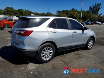 Trzecie zdjęcie samochodu z tyłu: 2020 CHEVROLET EQUINOX LS VIN:3GNAXHEV1LS679395 - miniatura