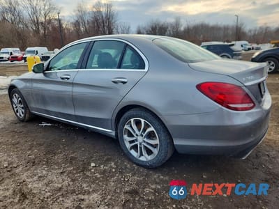 Drugie zdjęcie samochodu z przodu: 2015 MERCEDES-BENZ C 300 4MATIC VIN:55SWF4KB7FU005686 - miniatura