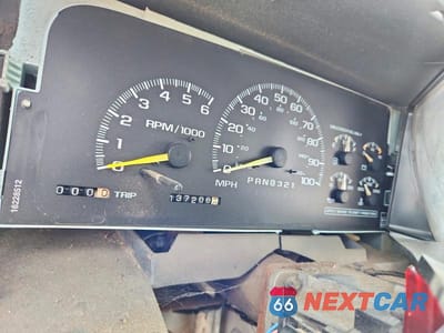 Zdjęcie 9 z 12 samochodu: 1999 GMC SIERRA 3500 UTILITY / SERVICE TRUCK VIN:1GTHC39J3XF095927 - miniatura