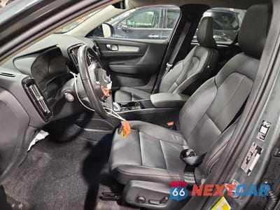 Zdjęcie 7 z 13 samochodu: 2026 VOLVO XC40 PLUS VIN:YV4L12UC3T2724880 - miniatura