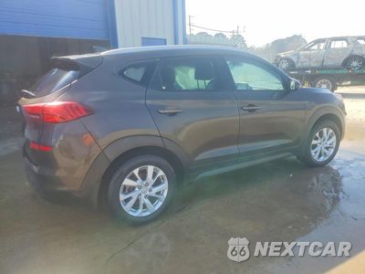 Trzecie zdjęcie samochodu z tyłu: 2020 HYUNDAI TUCSON VALUE VIN:KM8J33A40LU170835 - miniatura