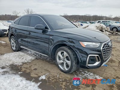 Czwarte zdjęcie samochodu z boku: 2024 AUDI Q5 SPORTBACK PREMIUM 45 VIN:WA14AAFY7R2091653 - miniatura