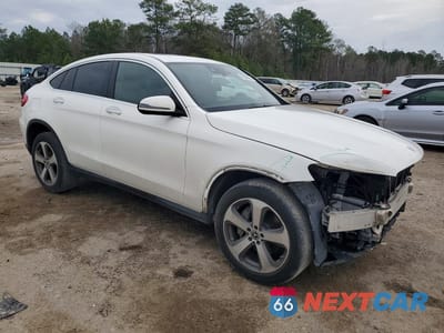 Czwarte zdjęcie samochodu z boku: 2018 MERCEDES-BENZ GLC COUPE 300 4MATIC VIN:WDC0J4KB6JF324453 - miniatura