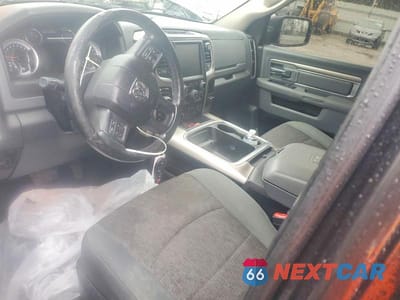 Zdjęcie 8 z 11 samochodu: 2016 RAM 1500 SLT VIN:3C6RR7LT8GG344619 - miniatura