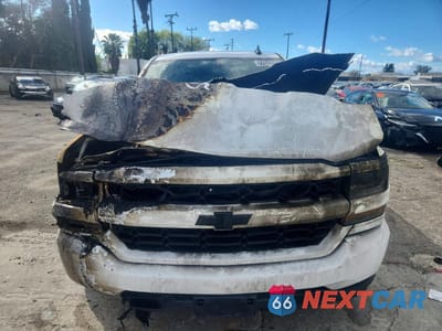 Piąte zdjęcie samochodu w środku: 2018 CHEVROLET SILVERADO C1500 VIN:1GCNCNEH7JZ219253 - miniatura