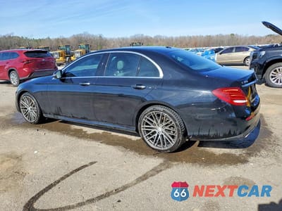 Drugie zdjęcie samochodu z przodu: 2017 MERCEDES-BENZ E 300 VIN:WDDZF4JB7HA027883 - miniatura