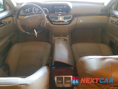 Zdjęcie 8 z 12 samochodu: 2007 MERCEDES-BENZ S 550 VIN:WDDNG71X17A081364 - miniatura