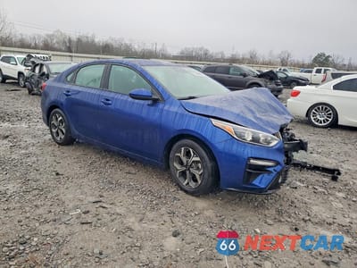 Czwarte zdjęcie samochodu z boku: 2021 KIA FORTE FE VIN:3KPF24AD4ME360494 - miniatura