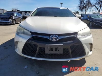 Piąte zdjęcie samochodu w środku: 2015 TOYOTA CAMRY LE VIN:4T1BF1FK4FU489893 - miniatura