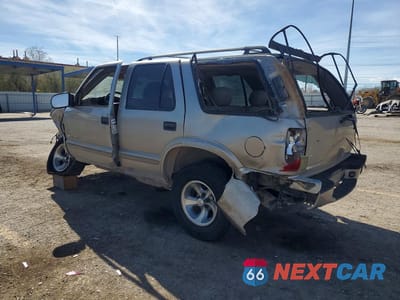 Drugie zdjęcie samochodu z przodu: 2004 CHEVROLET BLAZER VIN:1GNCS13X24K157696 - miniatura