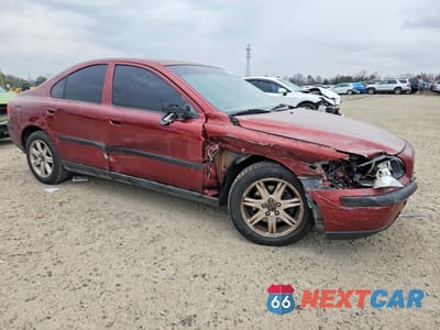 Czwarte zdjęcie samochodu z boku: 2002 VOLVO S60 VIN:YV1RS61R122170306 - miniatura