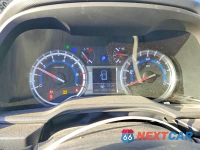 Zdjęcie 9 z 13 samochodu: 2019 TOYOTA 4RUNNER SR5 VIN:JTEBU5JR0K5625698 - miniatura