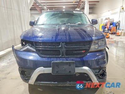 Piąte zdjęcie samochodu w środku: 2018 DODGE JOURNEY CROSSROAD VIN:3C4PDDGG4JT387735 - miniatura