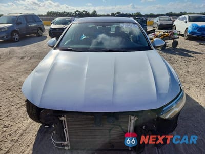 Piąte zdjęcie samochodu w środku: 2019 VOLKSWAGEN JETTA S VIN:3VWC57BU5KM086281 - miniatura