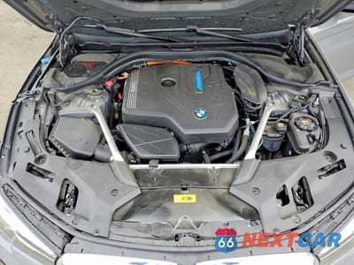 Zdjęcie 11 z 12 samochodu: 2022 BMW 530E VIN:WBA13AG01NCJ96735 - miniatura