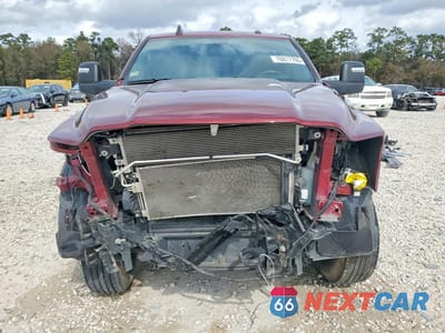Piąte zdjęcie samochodu w środku: 2024 RAM 2500 TRADESMAN VIN:3C6UR5CJ5RG235390 - miniatura