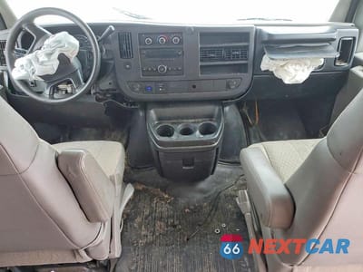 Zdjęcie 8 z 13 samochodu: 2008 GMC SAVANA G2500 VIN:1GTGG25C881189091 - miniatura