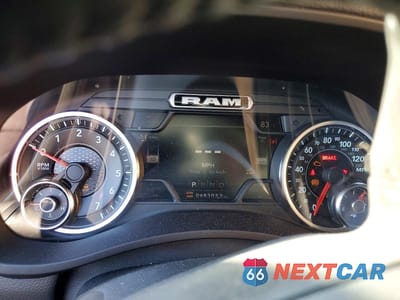 Zdjęcie 9 z 11 samochodu: 2022 RAM 2500 LARAMIE VIN:3C6UR5FJ1NG149449 - miniatura