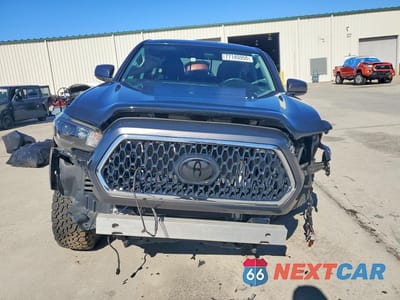 Piąte zdjęcie samochodu w środku: 2023 TOYOTA TACOMA DOUBLE CAB VIN:3TYCZ5AN3PT140176 - miniatura