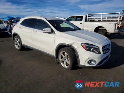 Czwarte zdjęcie samochodu z boku: 2018 MERCEDES-BENZ GLA 250 VIN:WDCTG4EB8JJ497668 - miniatura