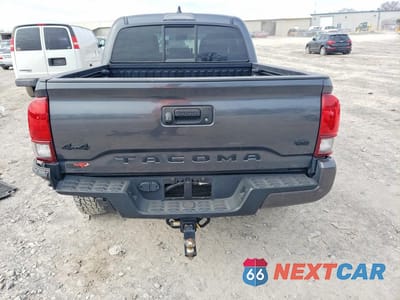 Zdjęcie 6 z 12 samochodu: 2022 TOYOTA TACOMA DOUBLE CAB VIN:3TMCZ5AN8NM511230 - miniatura