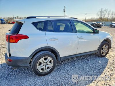Trzecie zdjęcie samochodu z tyłu: 2014 TOYOTA RAV4 LE VIN:JTMZFREV9EJ010431 - miniatura