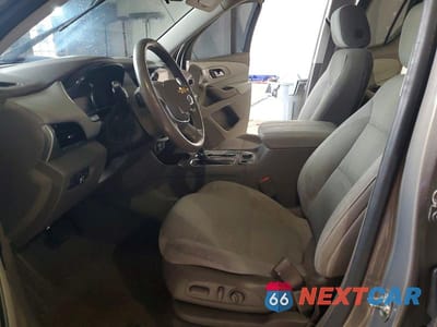 Zdjęcie 7 z 13 samochodu: 2018 CHEVROLET TRAVERSE LT VIN:1GNEVGKW0JJ186997 - miniatura