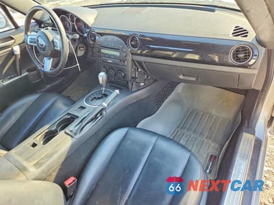 Zdjęcie 8 z 11 samochodu: 2008 MAZDA MX-5 MIATA VIN:JM1NC26F680146841 - miniatura