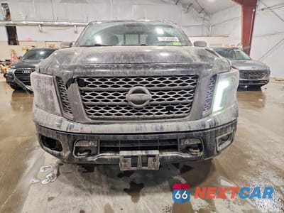 Piąte zdjęcie samochodu w środku: 2019 NISS TITAN VIN:1N6AA1E5XKN517160 - miniatura