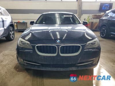 Piąte zdjęcie samochodu w środku: 2013 BMW 528 XI VIN:WBAXH5C50DDW14022 - miniatura