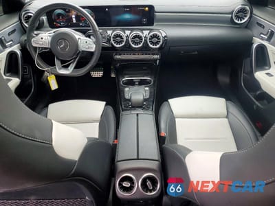 Zdjęcie 8 z 13 samochodu: 2023 MERCEDES-BENZ CLA 250 VIN:W1K5J4GB5PN349997 - miniatura
