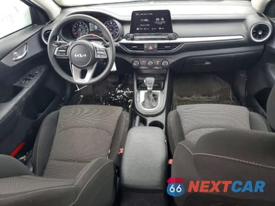Zdjęcie 8 z 12 samochodu: 2024 KIA FORTE LXS VIN:3KPF24AD1RE725091 - miniatura