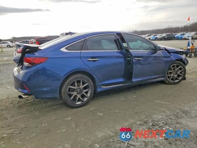 Trzecie zdjęcie samochodu z tyłu: 2018 HYUNDAI SONATA SPORT VIN:5NPE34AB0JH682662 - miniatura