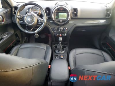 Zdjęcie 8 z 12 samochodu: 2019 MINI COOPER COUNTRYMAN ALL4 VIN:WMZYV5C55K3F58164 - miniatura