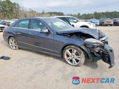 Czwarte zdjęcie samochodu z boku: 2013 MERCEDES-BENZ E 350 VIN:WDDHF5KB6DA729073 - miniatura