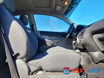 Zdjęcie 10 z 12 samochodu: 2005 FORD FOCUS ZX3 VIN:3FAHP31N85R142278 - miniatura