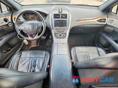 Zdjęcie 8 z 14 samochodu: 2018 LINCOLN MKZ RESERVE VIN:3LN6L5E90JR627526 - miniatura