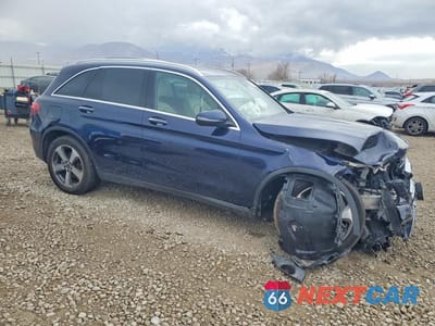 Czwarte zdjęcie samochodu z boku: 2018 MERCEDES-BENZ GLC 300 4MATIC VIN:WDC0G4KB5JV076474 - miniatura