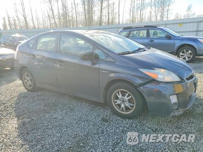 Czwarte zdjęcie samochodu z boku: 2011 TOYOTA PRIUS VIN:JTDKN3DUXB1470638 - miniatura