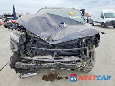 Piąte zdjęcie samochodu w środku: 2023 CHEVROLET TAHOE C1500 LT VIN:1GNSCNKD1PR310605 - miniatura