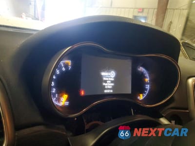 Zdjęcie 9 z 14 samochodu: 2019 JEEP GRAND CHEROKEE LAREDO VIN:1C4RJFAG0KC603342 - miniatura