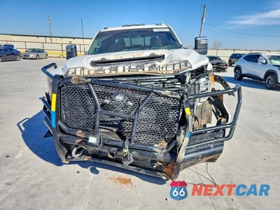 Piąte zdjęcie samochodu w środku: 2022 GMC SIERRA K3500 DENALI VIN:1GT49WEY9NF246087 - miniatura