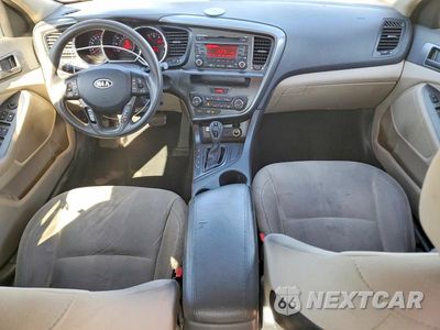 Zdjęcie 8 z 11 samochodu: 2012 KIA OPTIMA LX VIN:5XXGM4A71CG084712 - miniatura