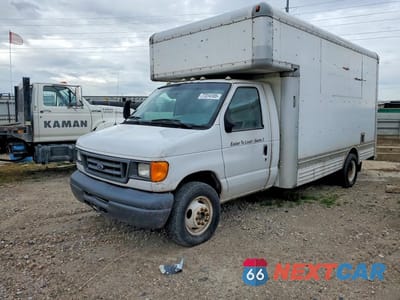 2006 FORD ECONOLINE E450 SUPER DUTY CUTAWAY VAN 1FDXE45S86HA86746 - główne zdjęcie licytacji z USA - miniatura