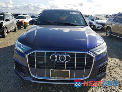 Piąte zdjęcie samochodu w środku: 2021 AUDI Q7 PREMIUM VIN:WA1AXAF7XMD031839 - miniatura