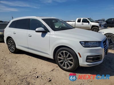 Czwarte zdjęcie samochodu z boku: 2018 AUDI Q7 PREMIUM PLUS VIN:WA1LHAF73JD023499 - miniatura