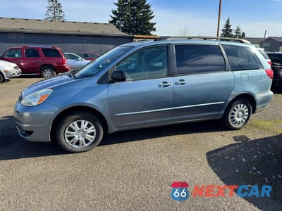 Zdjęcie 14 z 15 samochodu: 2004 TOYOTA SIENNA CE VIN:5TDZA23C64S209476 - miniatura