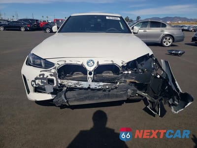Piąte zdjęcie samochodu w środku: 2025 BMW I4 EDRIVE 40 VIN:WBY23HD02SFU11715 - miniatura